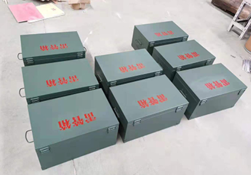 连山炸药箱和雷管箱一般是怎么存放的？